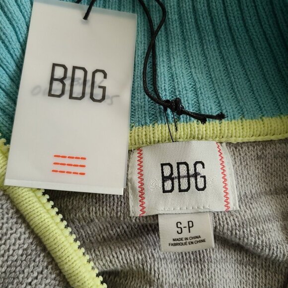 Urban Outfitters BDG Keegan LS Sweater Half-Zip Cropped Sz S Gray Blue NWT - Picture 3 of 12